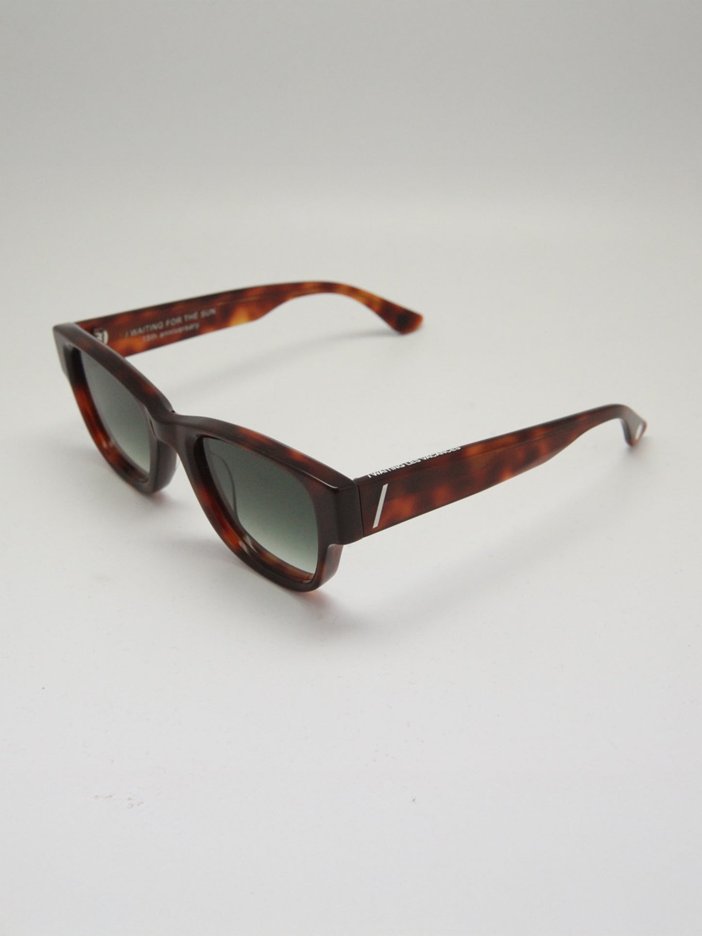 Lunettes de Soleil Waiting les Vacances